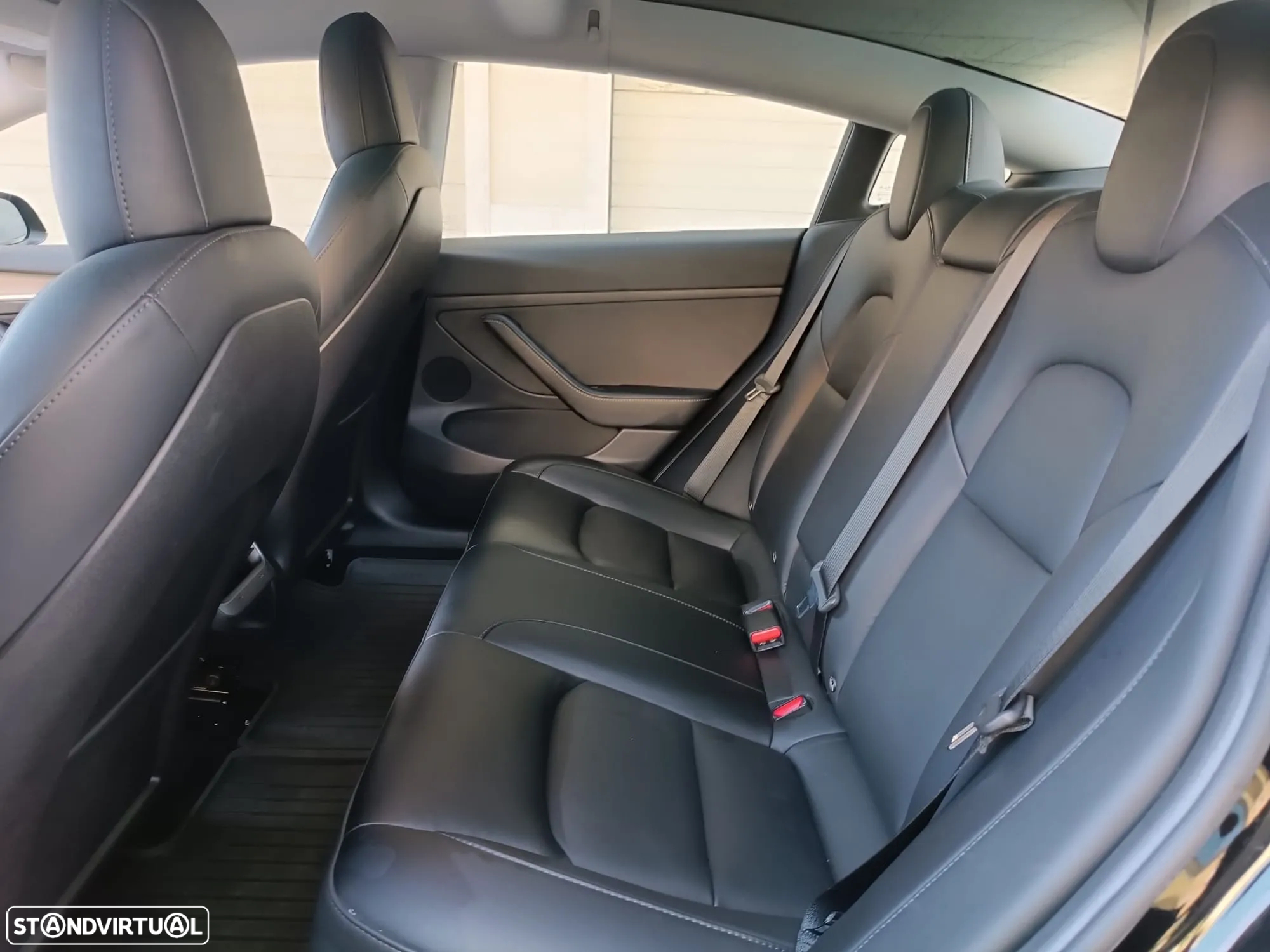 Tesla Model 3 Long Range Tração Traseira - 14