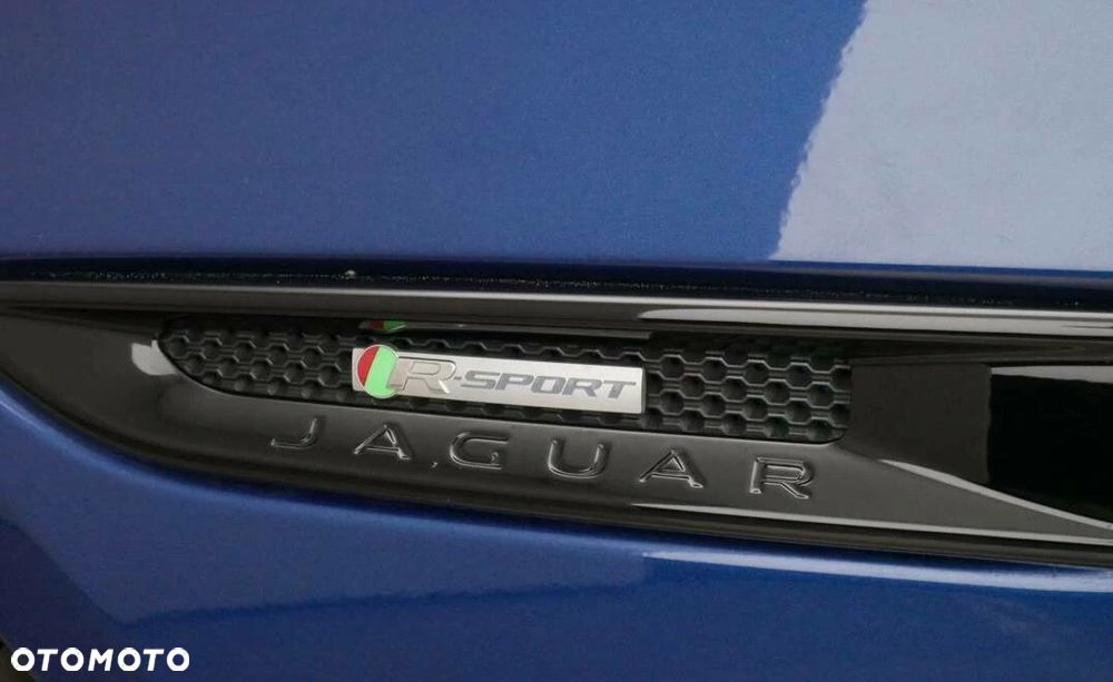 Jaguar XE E-Performance R-Sport - 15