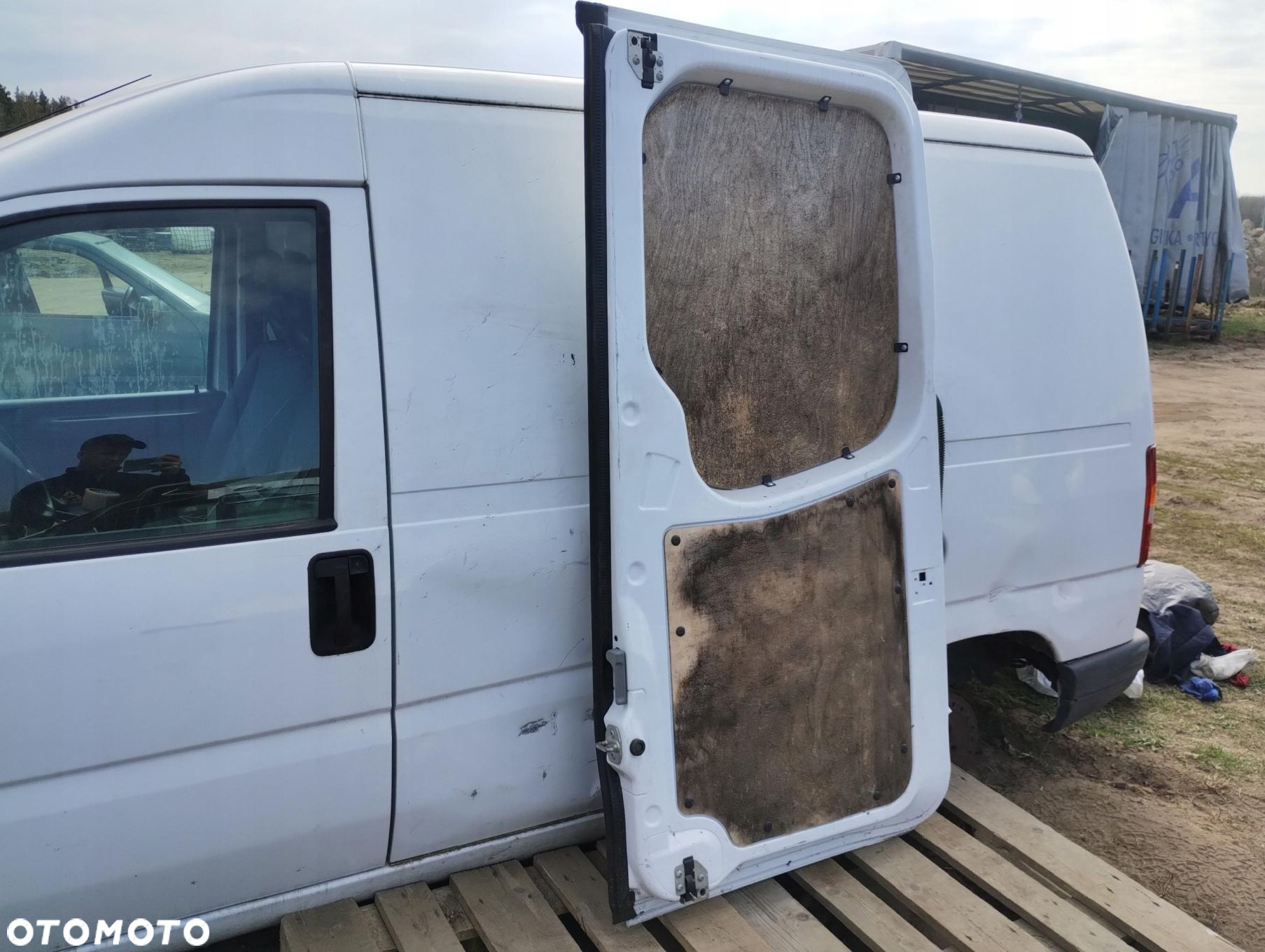 Mercedes Sprinter 906 Drzwi Tylne Tył Lewe Niskie - 7