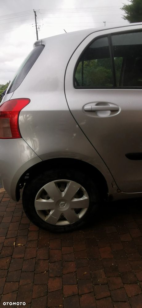 Toyota Yaris - 6