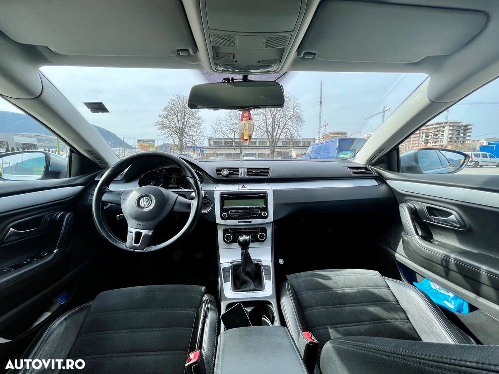 Volkswagen Passat CC - 1