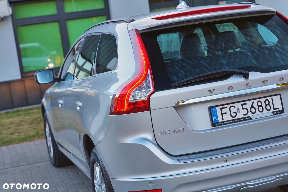 Volvo XC 60 D4 Momentum - 7