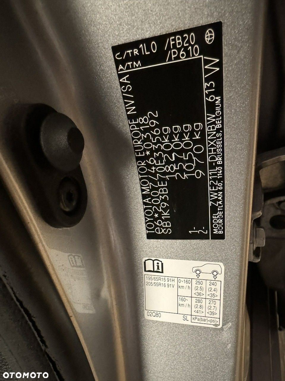 Toyota Corolla - 16