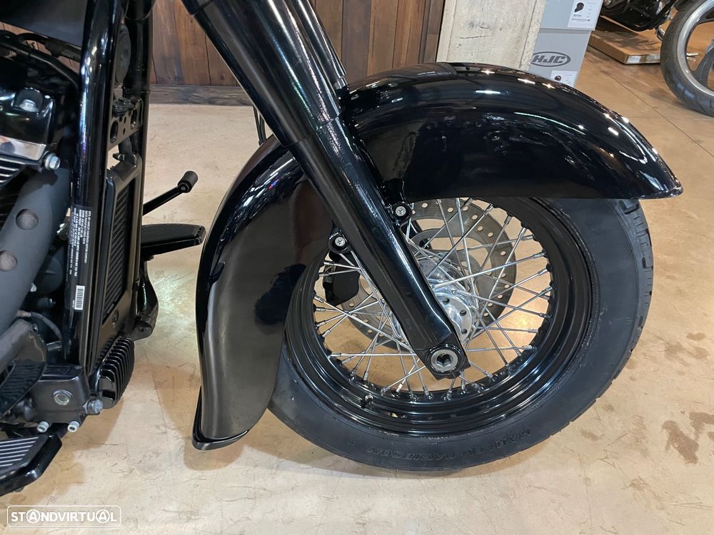 Harley-Davidson Softail FLHCS Heritage Classic 114 - 14