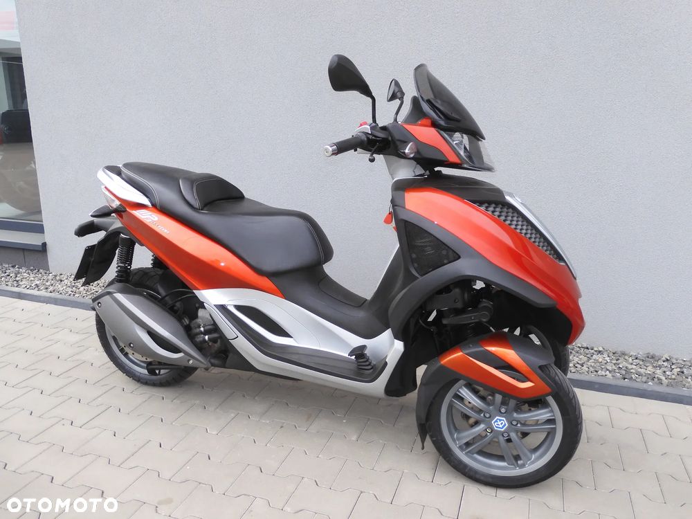 Piaggio MP-3 - 2