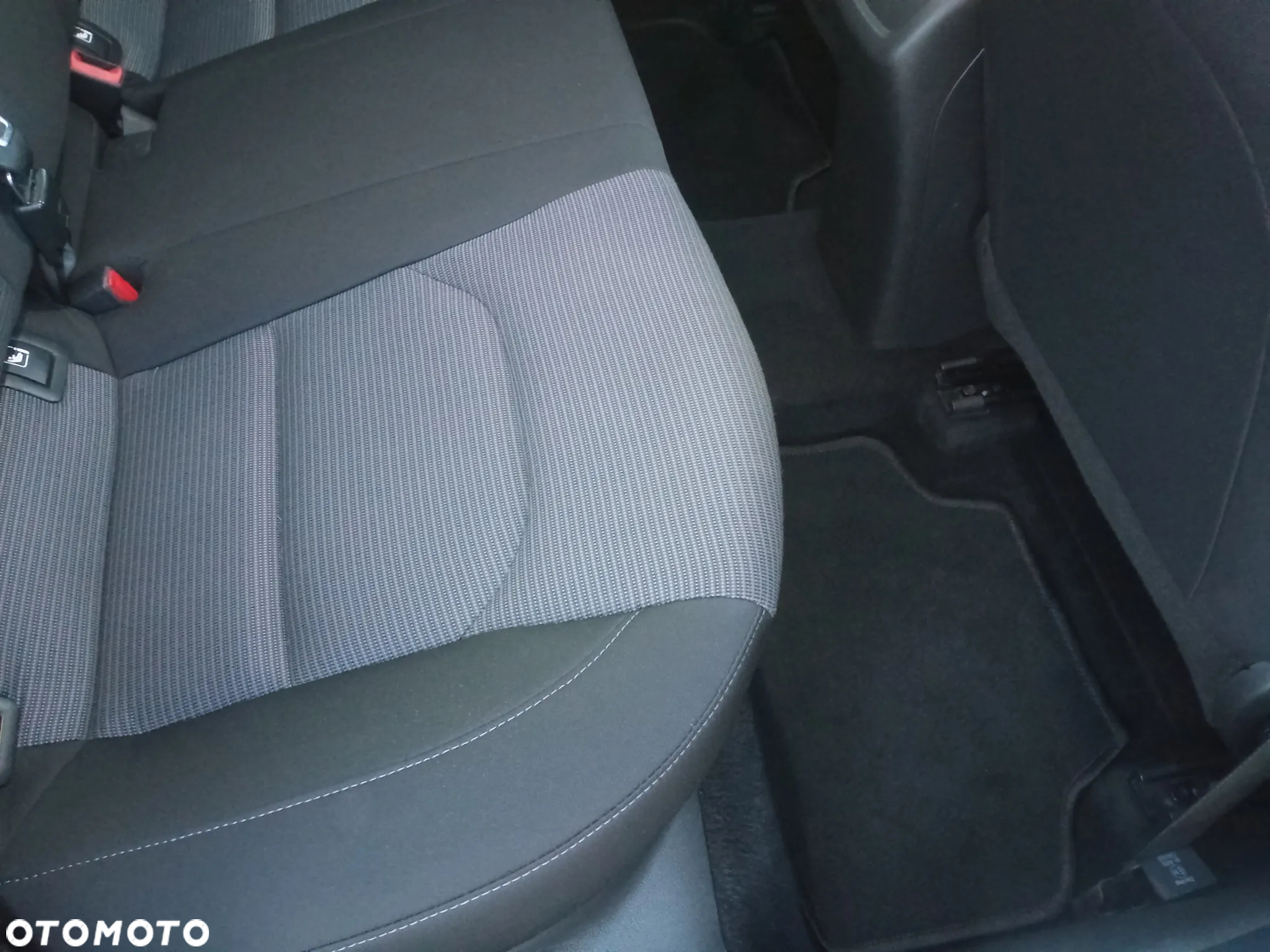 Hyundai i30 1.4 Comfort - 33
