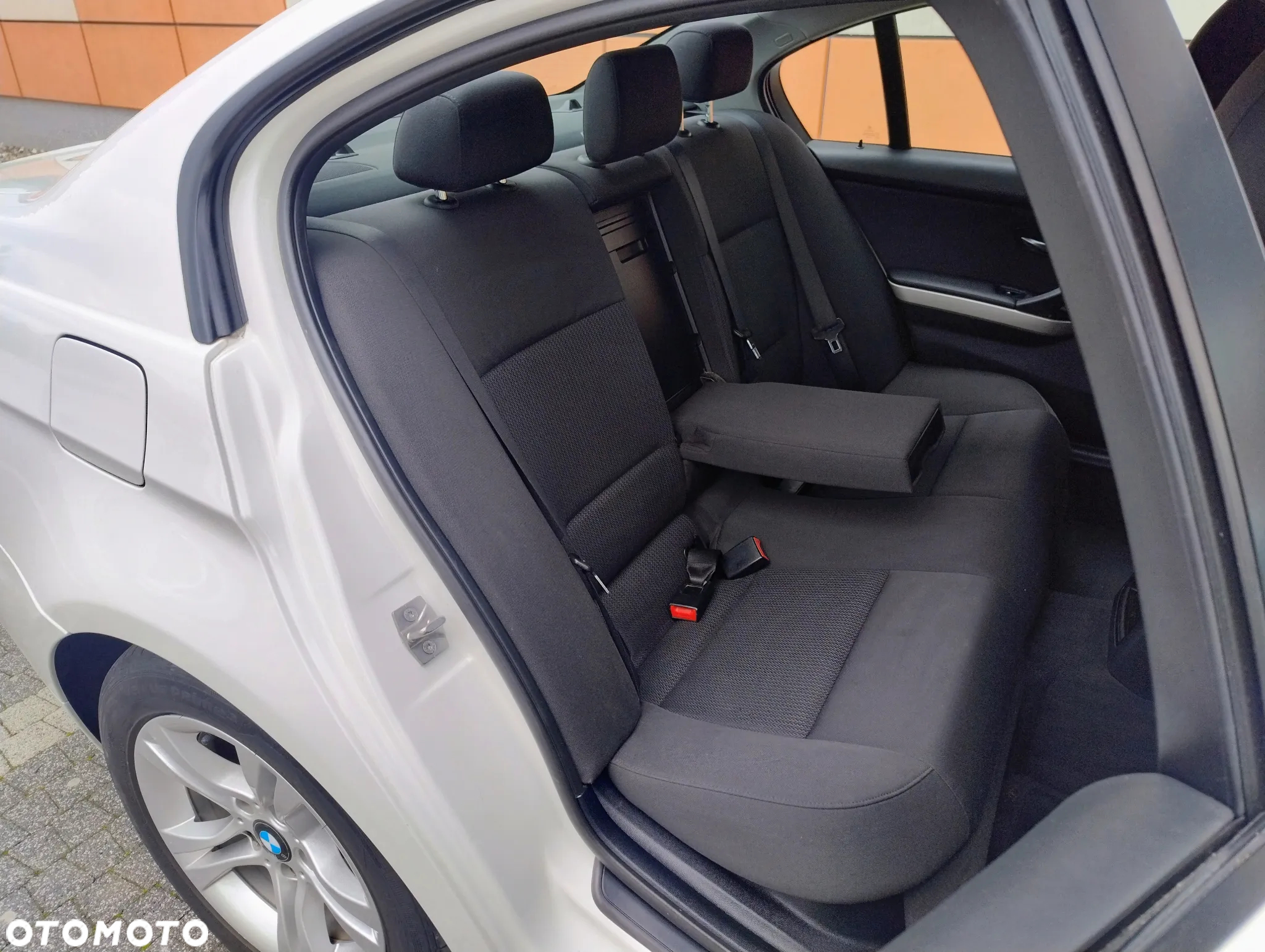 BMW Seria 3 318i - 19