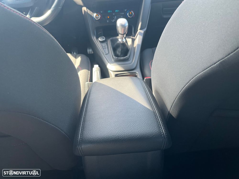 Ford Focus 1.5 TDCi ST-Line - 15
