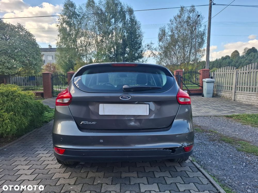 Ford Focus 1.5 EcoBlue Start-Stopp-System TITANIUM - 5