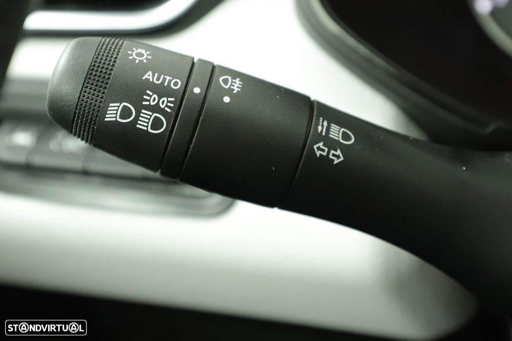 Renault Clio 1.0 TCe Limited - 17