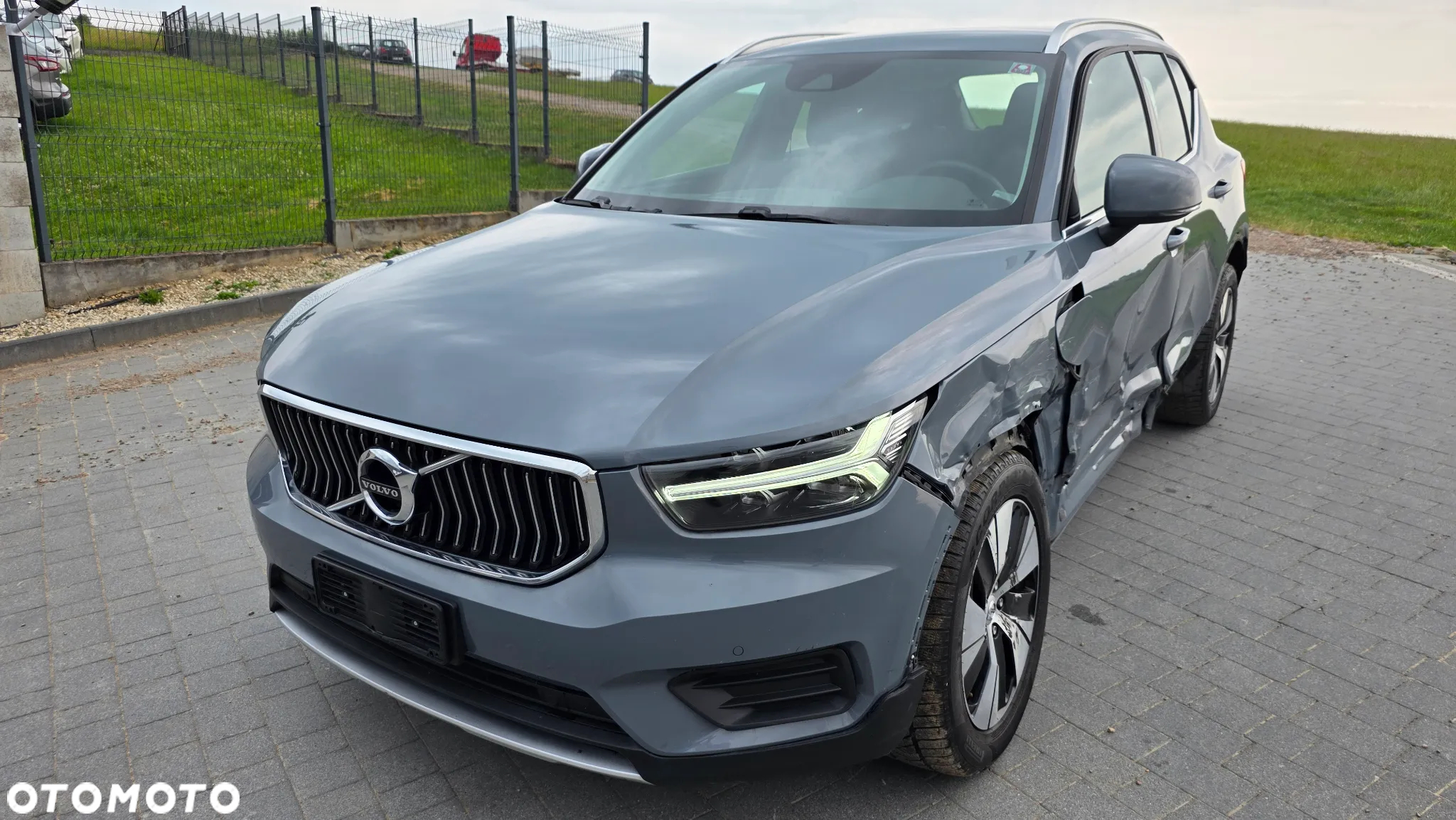 Volvo XC 40 T4 Plug-In Hybrid Core - 3