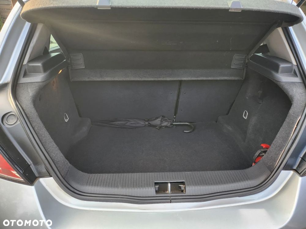 Opel Astra 1.6 - 9