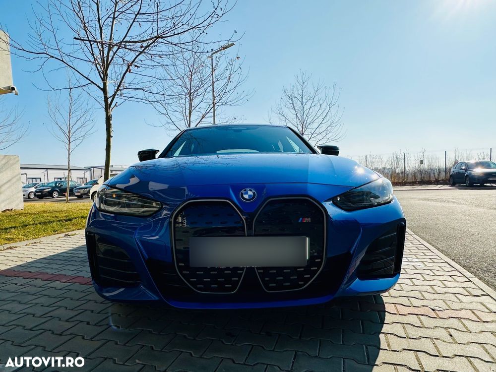 BMW i4 - 12
