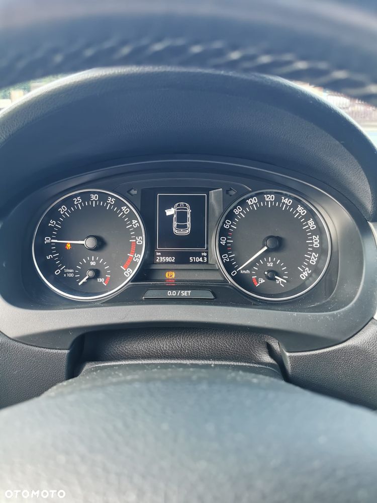 Skoda RAPID 1.6 TDI DPF Active - 19