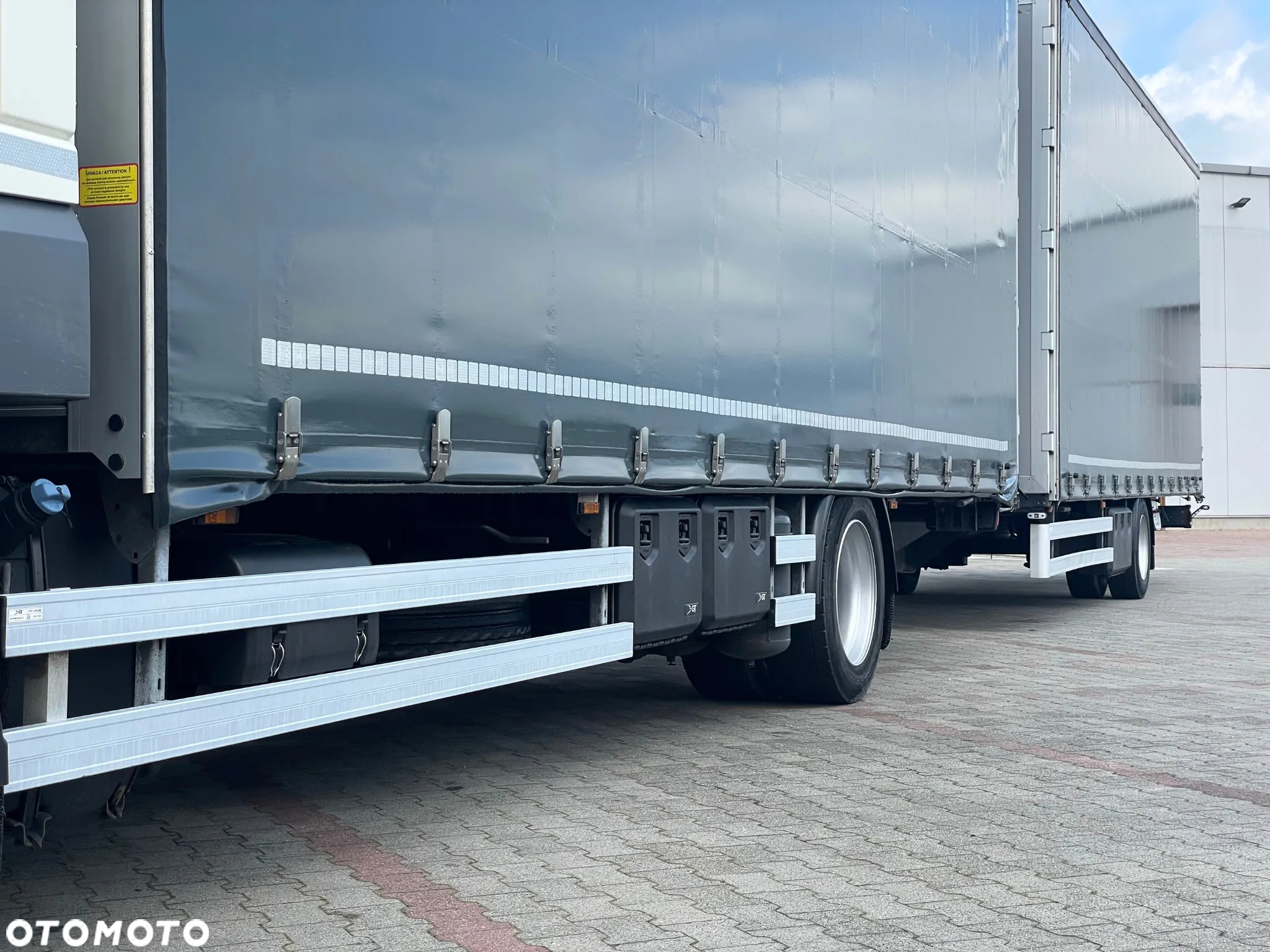 DAF XF 450 / ZESTAW TANDEM 120 M3 / PRZEJAZDOWY / 7,75 M + 7,75 M / SALON PL - 9