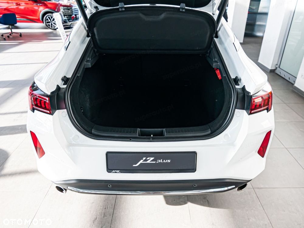 JAC J7 Plus CVT - 20