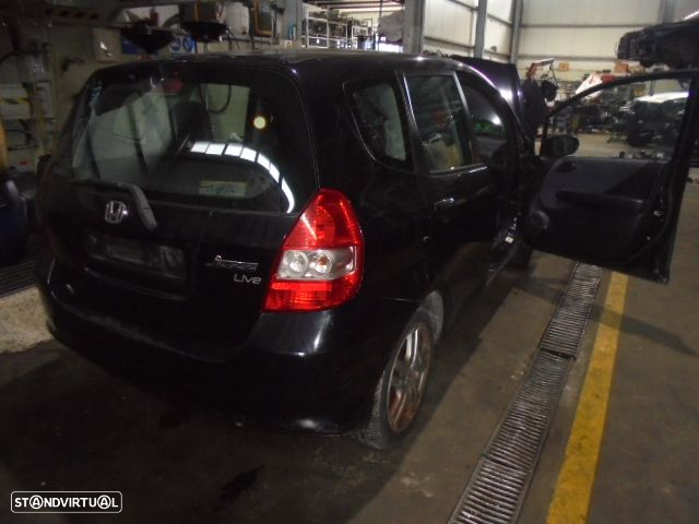 Carro MOT: L12A1 HONDA JAZZ 2 2004 1.2 78CV 5P PRETO GASOLINA - 8