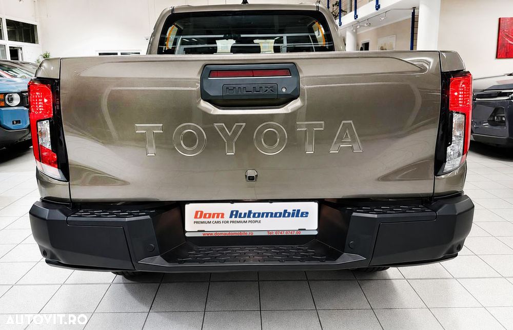 Toyota Hilux 2.8D MHEV Double Cab 6AT AWD Comfort - 6