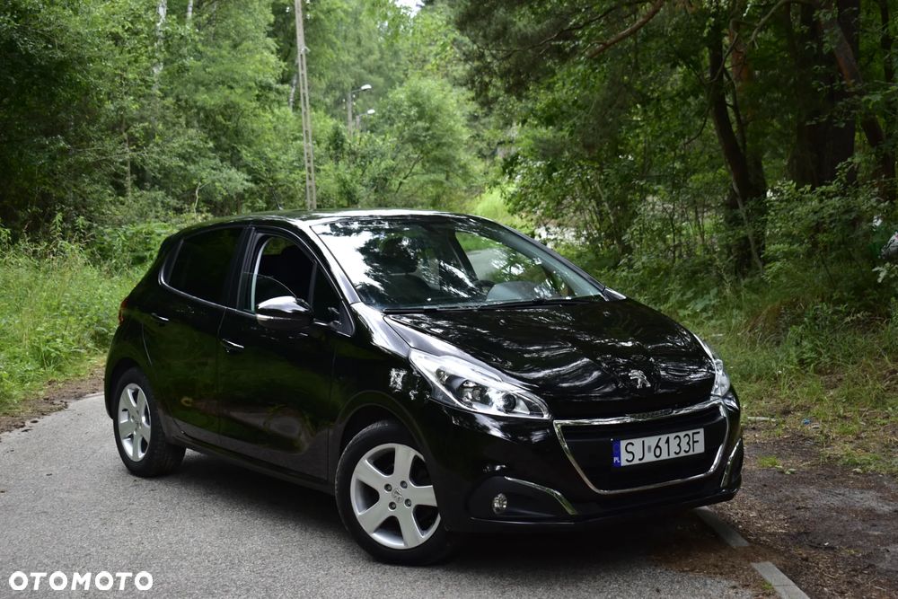 Peugeot 208 - 13