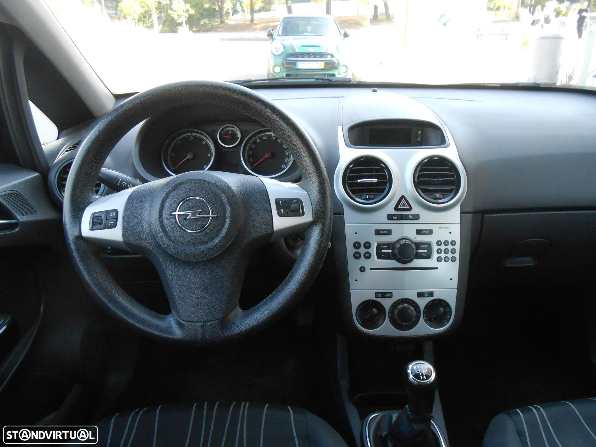 Opel Corsa 1.3 CDTi Enjoy EcoFLEX - 12