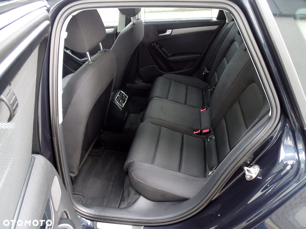 Audi A4 Avant 2.0 TDI 116g DPF Attraction - 13