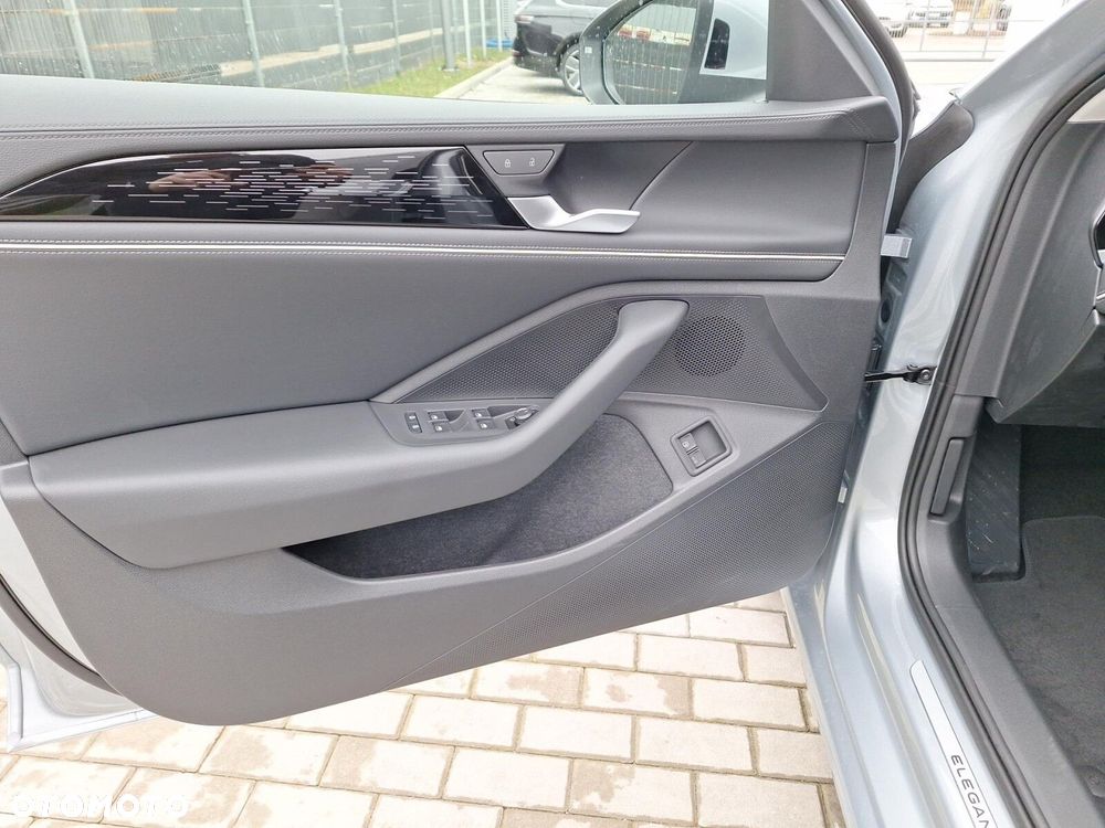 Volkswagen Passat - 10