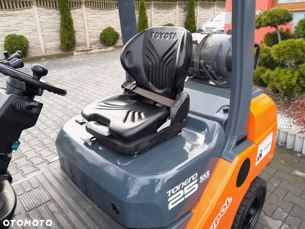 Toyota 02-8FGF25 - 10