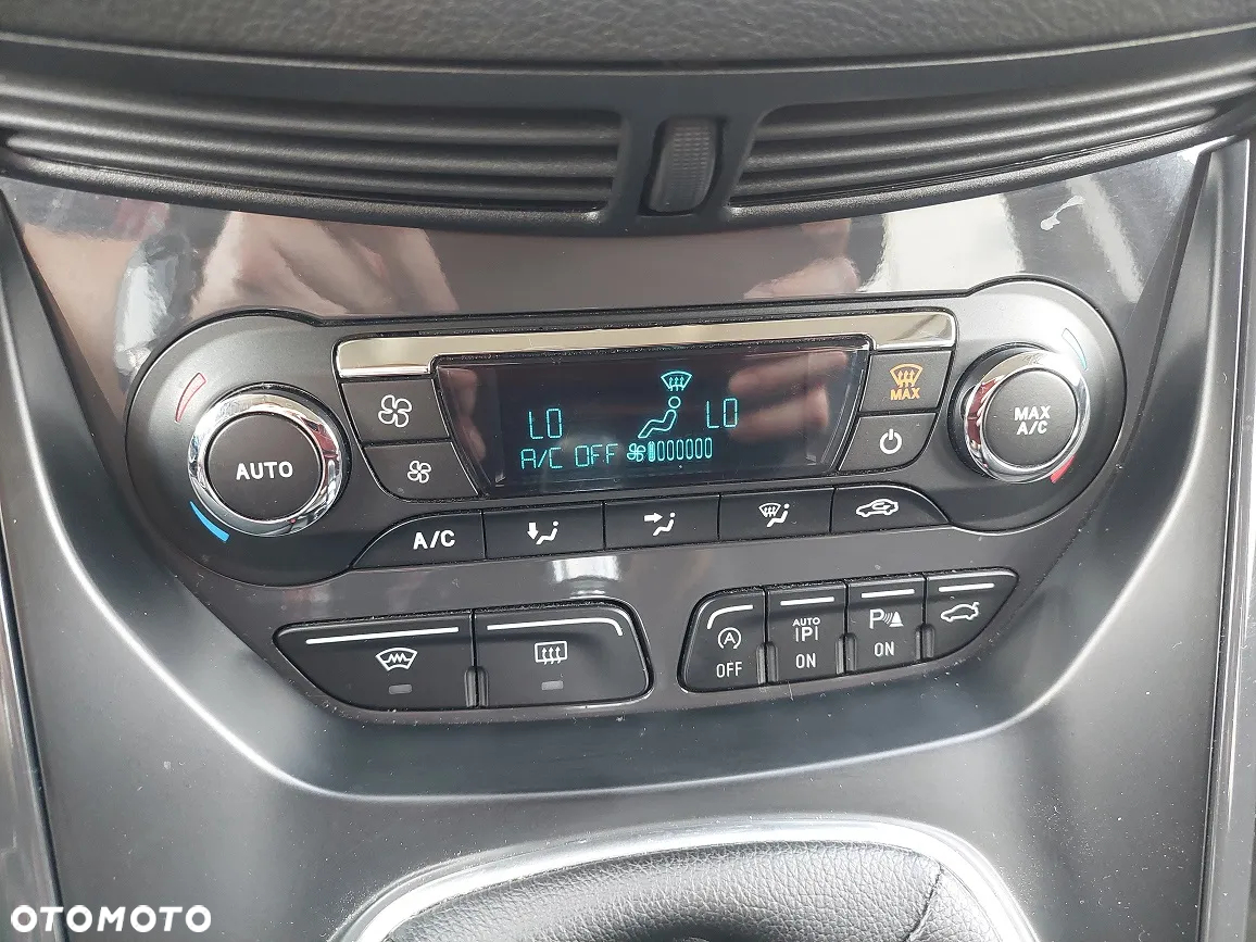 Ford Kuga 2.0 TDCi 4WD Titanium - 12