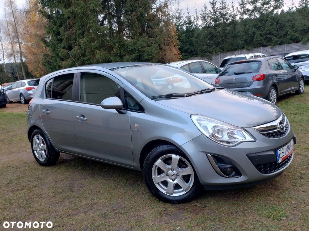 Opel Corsa 1.2 16V Edition 150 - 3