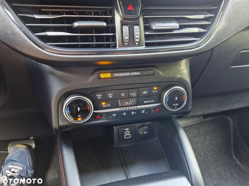 Ford Kuga 2.5P PHEV FWD ST-Line - 16