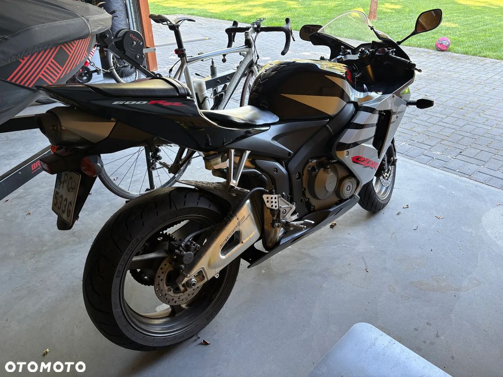 Honda CBR - 8