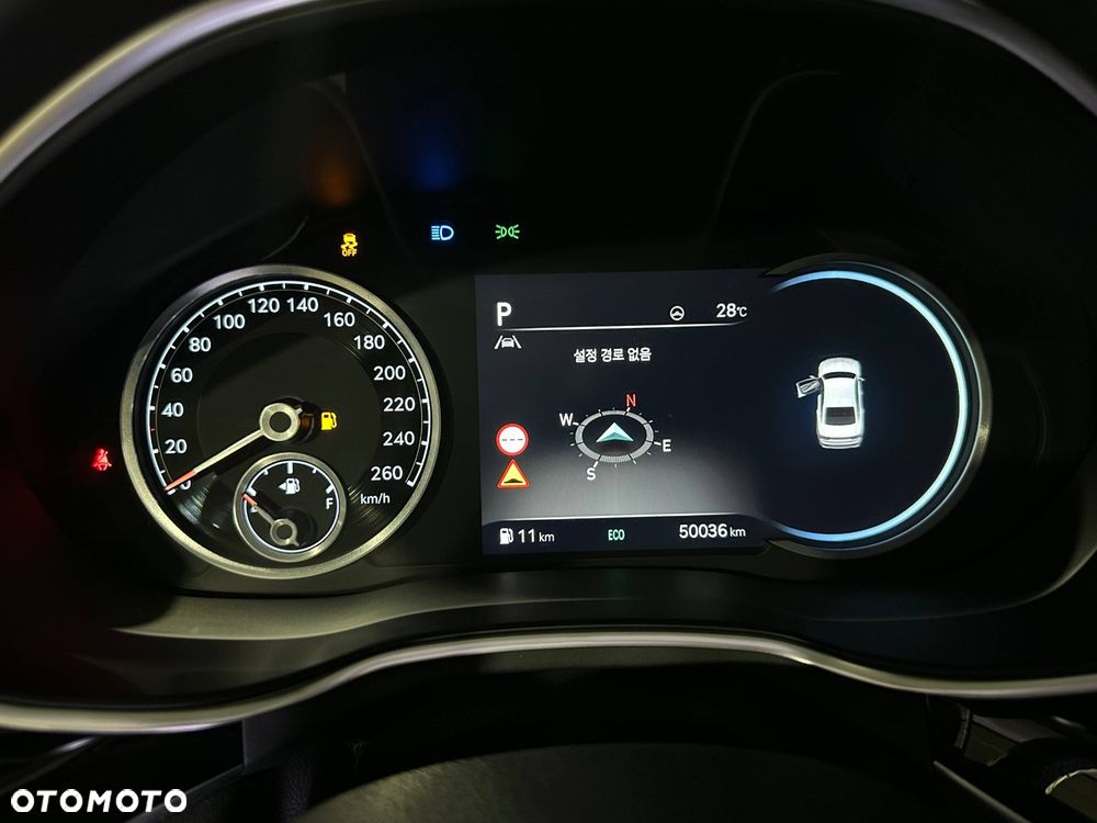 Hyundai Genesis - 7
