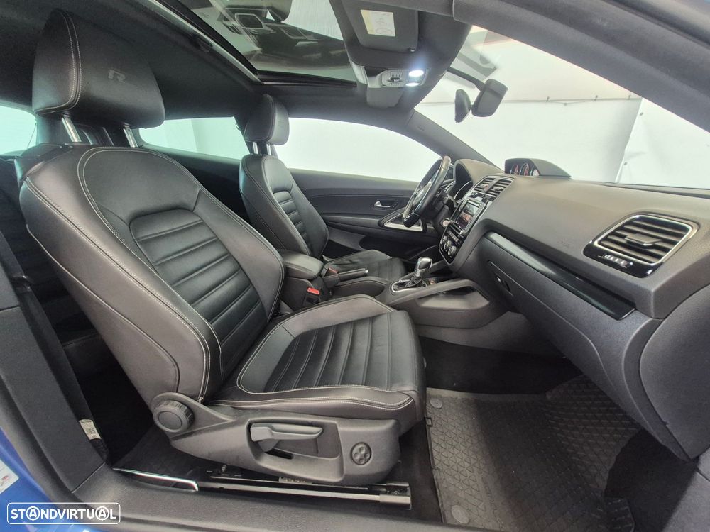 VW Scirocco 2.0 TDI Sport DSG - 27