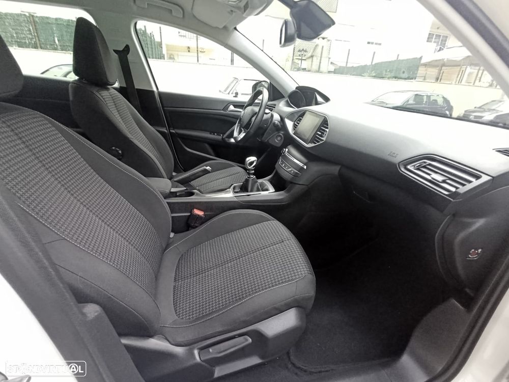 Peugeot 308 1.5 BlueHDi Active - 22