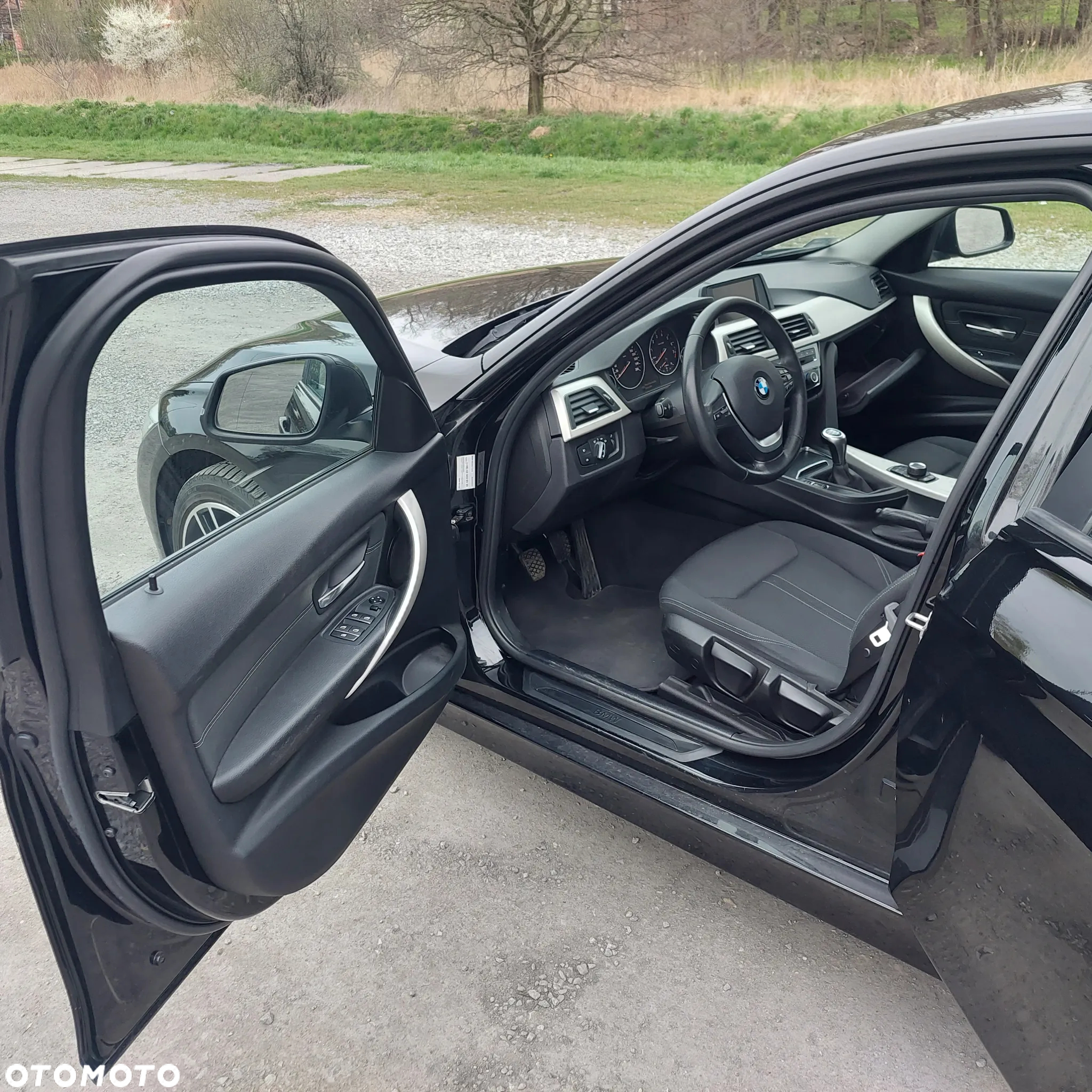 BMW Seria 3 318i Sport Line - 11