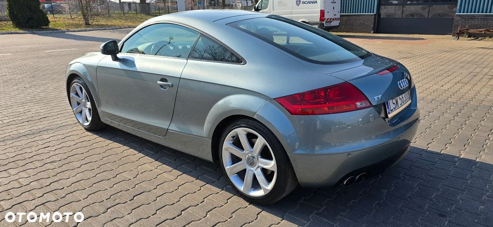 Audi TT Coupé - 4
