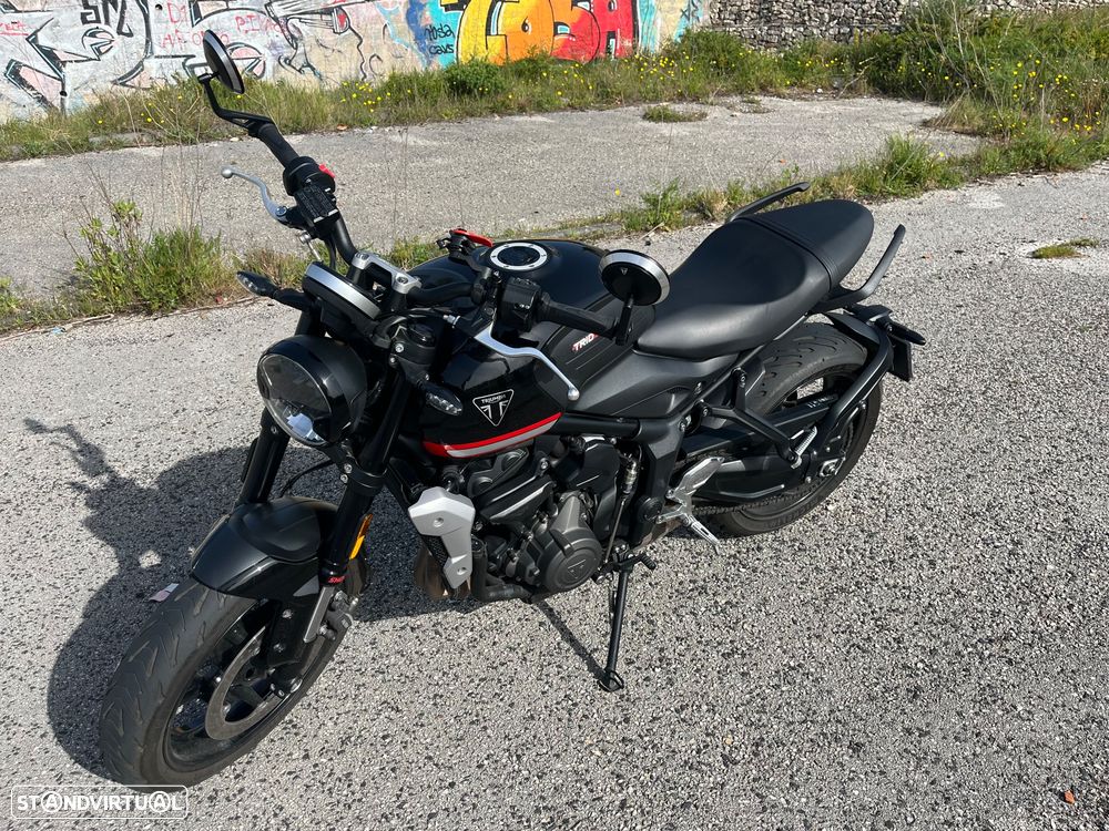 Triumph Trident - 1
