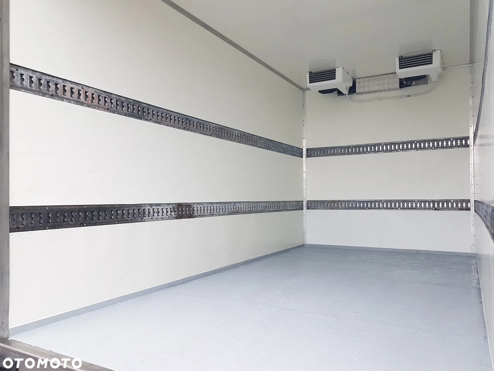Mercedes-Benz Sprinter CHŁODNIA IZOTERMA 8EP AGREGAT ZANOTTI 4,22x2,15x2,30 KLIMA 314 CDI - 24