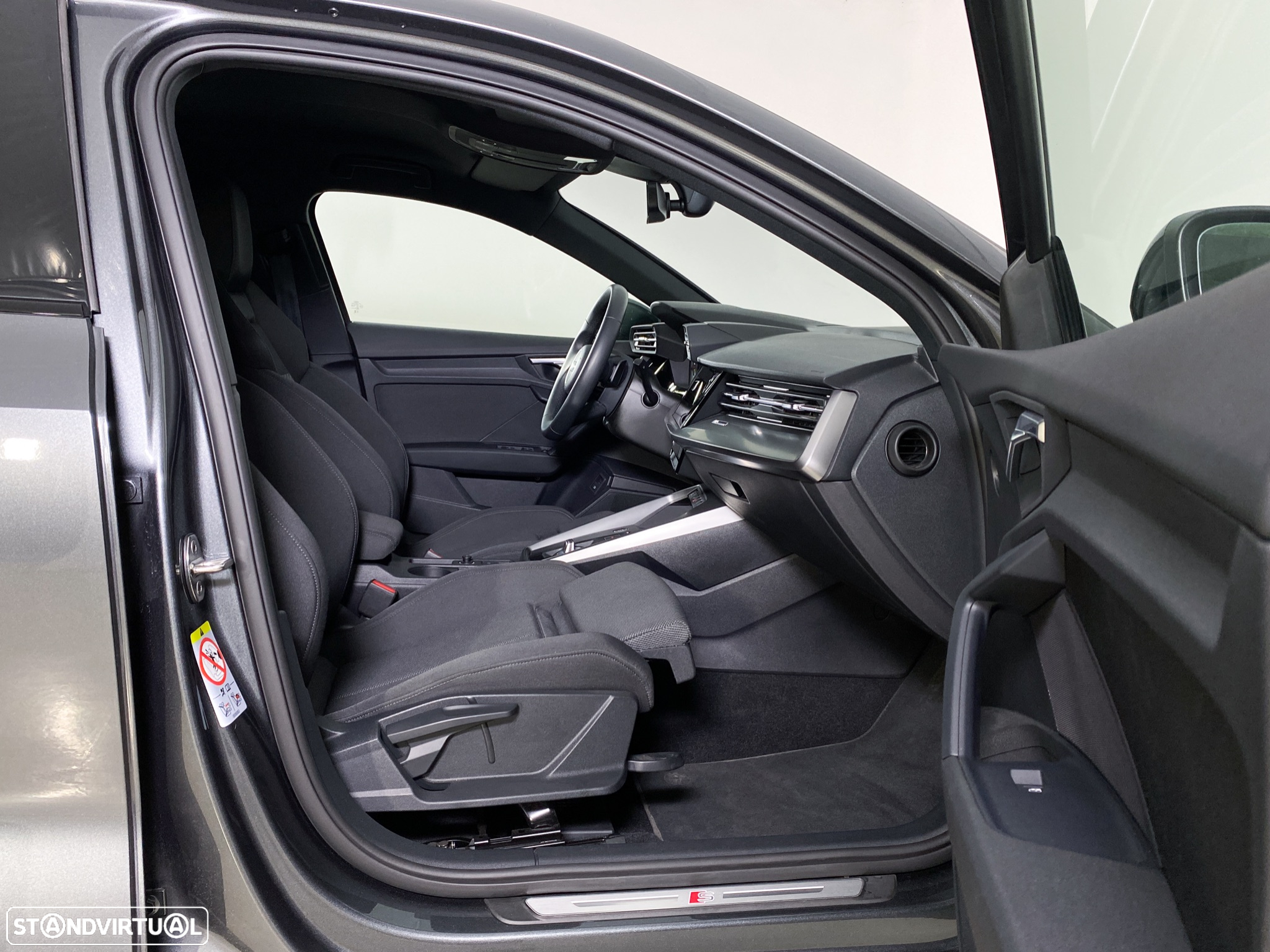 Audi A3 Sportback 45 TFSIe S line - 16