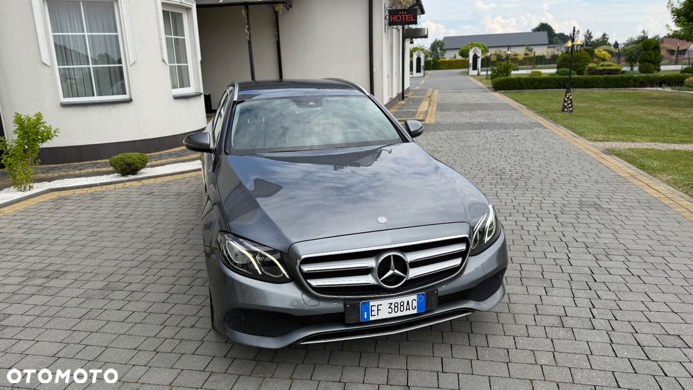 Mercedes-Benz Klasa E 220 d 4Matic 9G-TRONIC - 14
