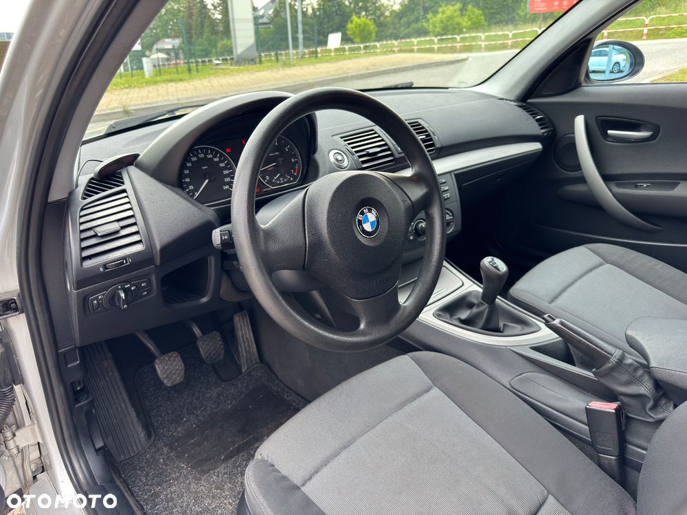 BMW Seria 1 - 16