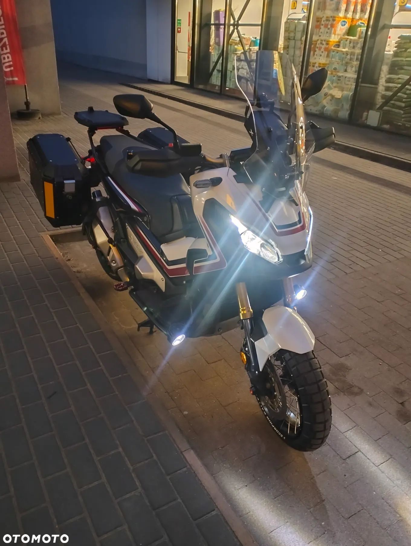 Honda X-ADV - 1