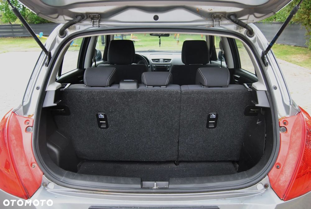 Suzuki Swift - 12