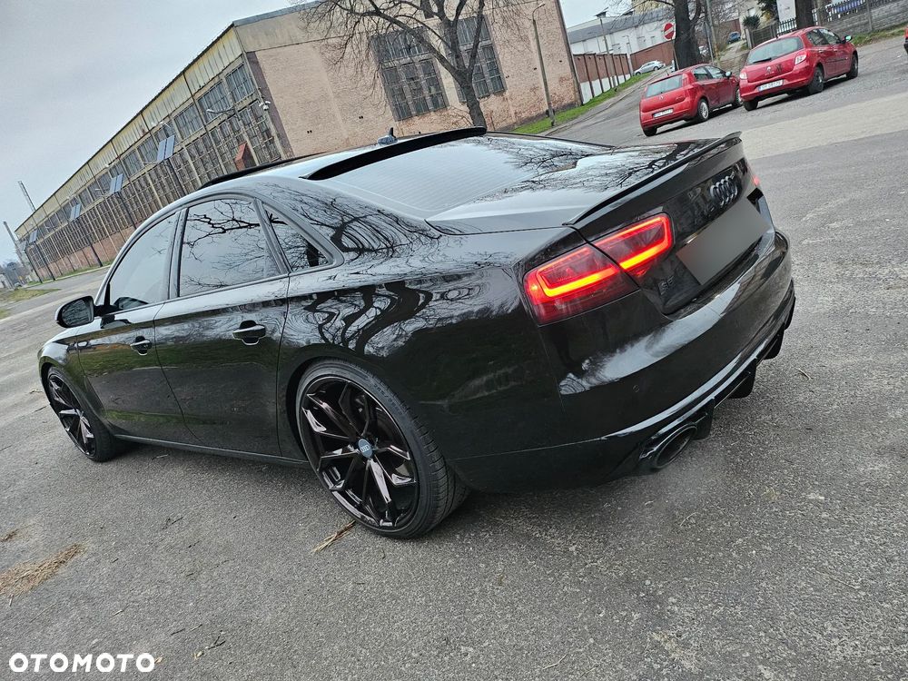 Audi A8 4.2 FSI Quattro - 3