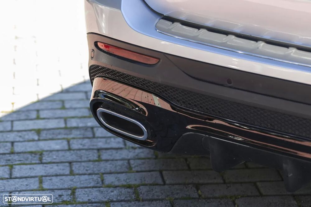 Mercedes-Benz GLB 180 d AMG Line - 34