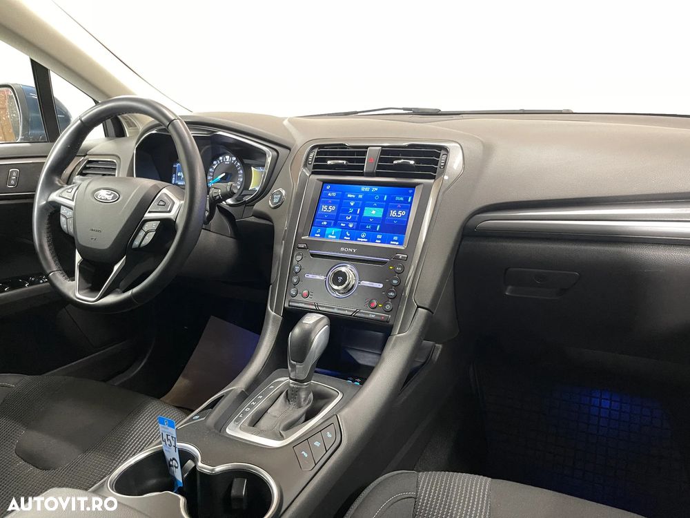 Ford Mondeo 2.0 HEV Titanium - 9