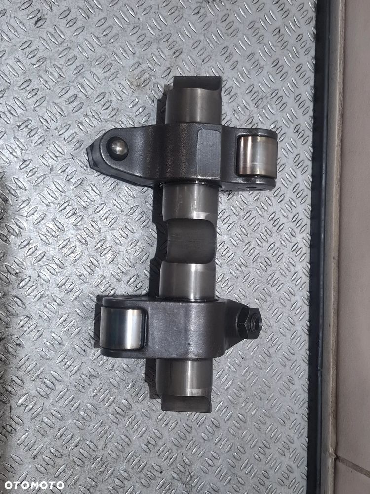Wałek popychacza zaworu Volkswagen Audi Skoda 2,0 Tdi nr 038443H - 3