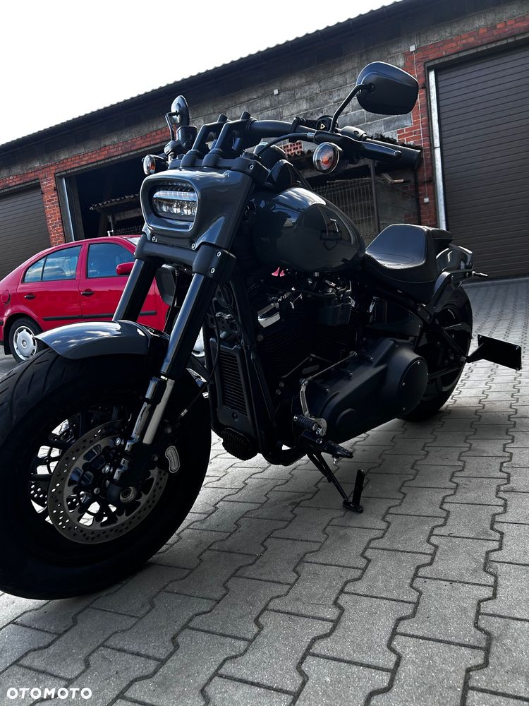 Harley-Davidson Softail Fat Bob - 2