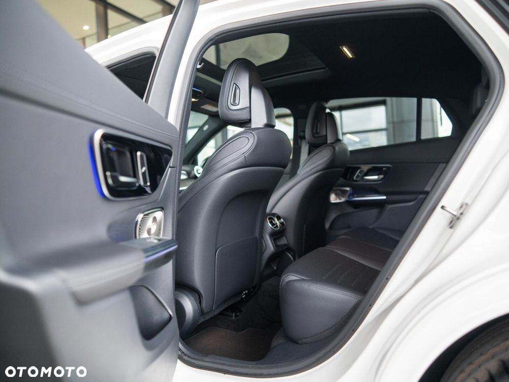 Mercedes-Benz GLC - 15