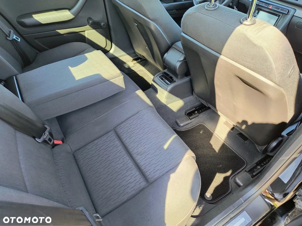 Audi A4 Limousine - 18